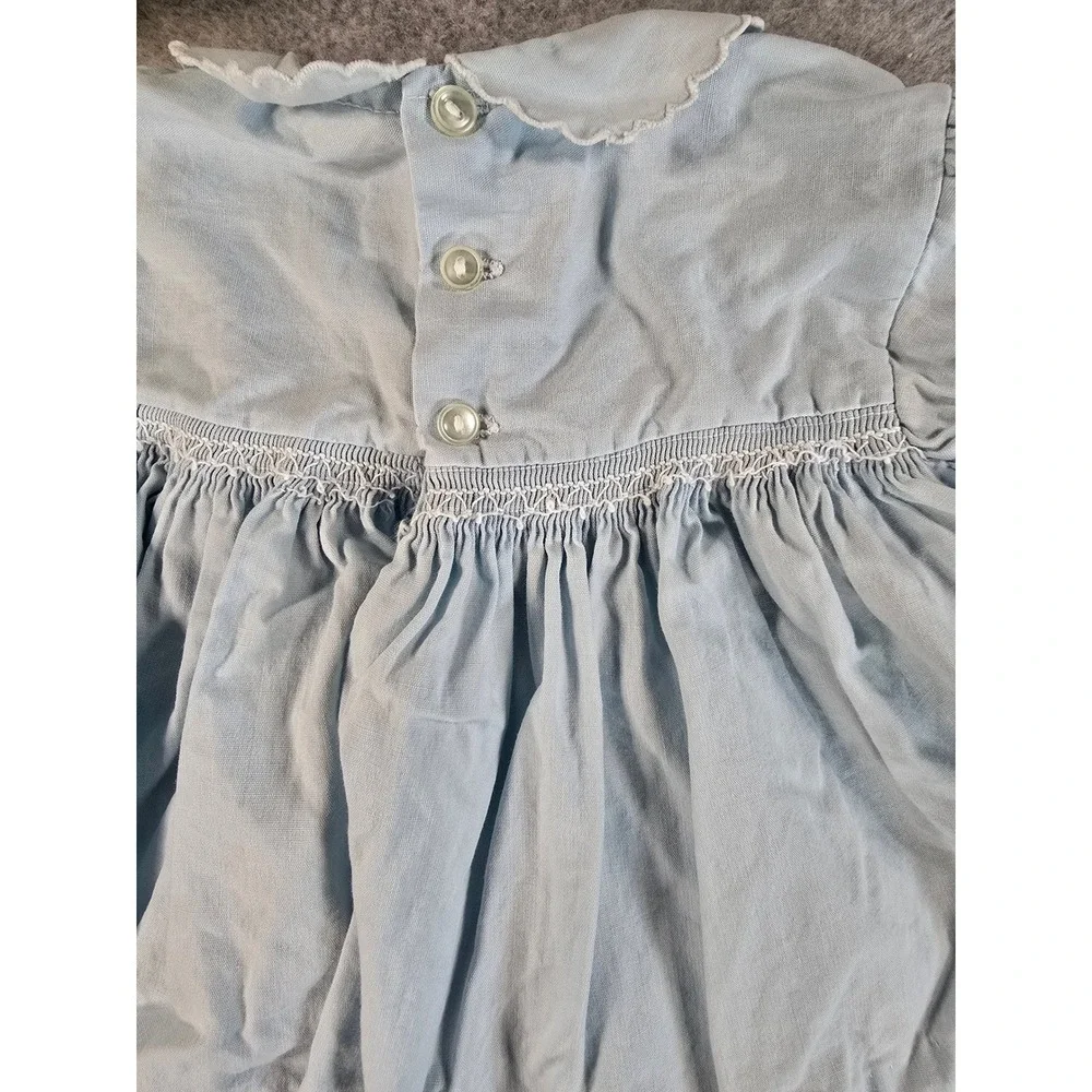 Vintage 70s Baby Blue Smocked Hand Embroidered Scalloped Collar Dress 0-6m - Picture 9 of 9